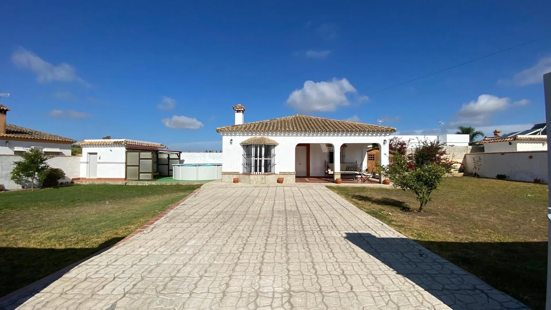 Villa Nonina Chiclana de la Frontera 0*,  España